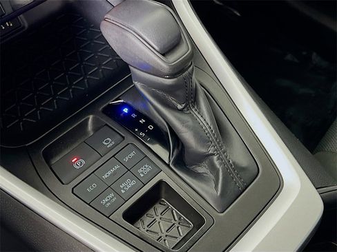 Certified 2025 Toyota RAV4 XLE w/ Convenience Package image 15