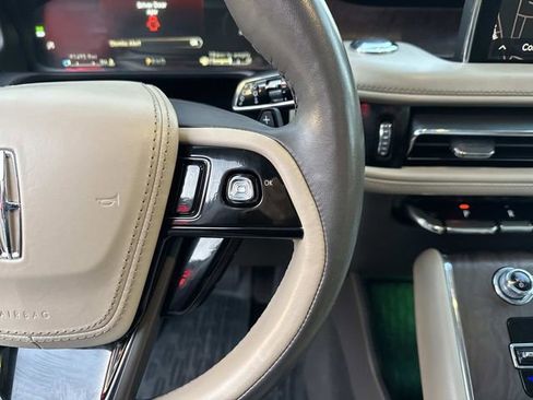 Used 2022 Lincoln Aviator Reserve w/ Elements Package Plus image 25