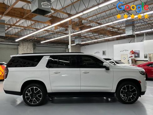 Used 2023 Chevrolet Suburban RST w/ Luxury Package RWD image 4