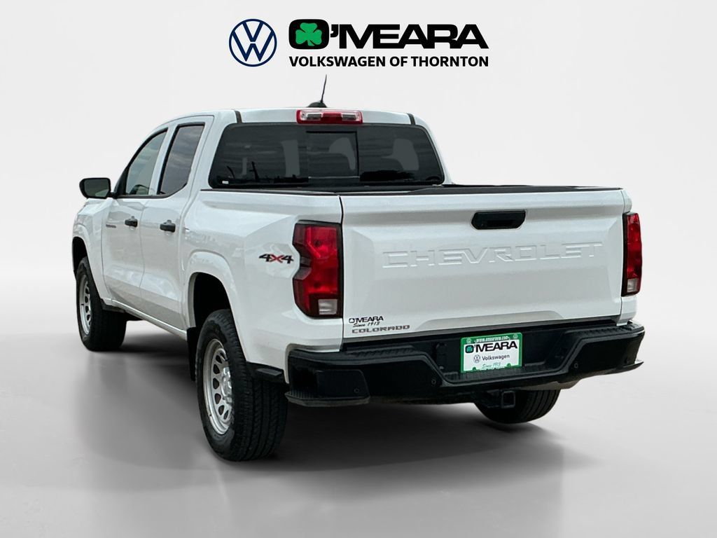 Used 2025 Chevrolet Colorado W/T w/ Advanced Trailering Package AWD/4WD image 3