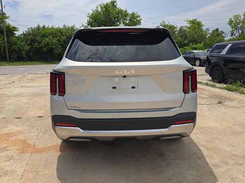 New 2026 Kia Sorento EX FWD image 7