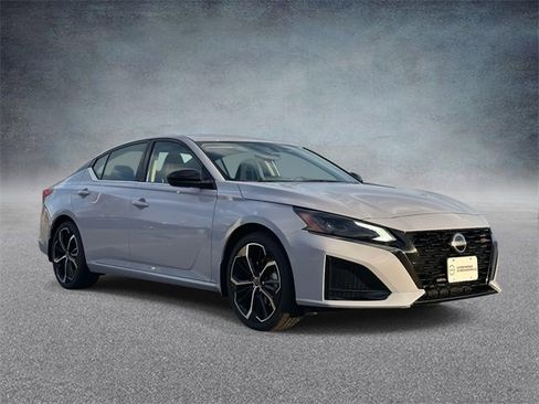 New 2025 Nissan Altima 2.5 SR w/ SR Premium Package image 1