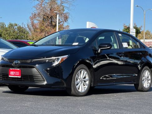 New 2026 Toyota Corolla LE w/ LE Premium Package FWD image 2