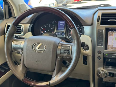 Used 2017 Lexus GX 460 Luxury AWD/4WD image 48