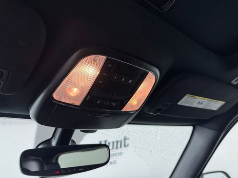 Used 2019 Jeep Grand Cherokee Altitude image 25