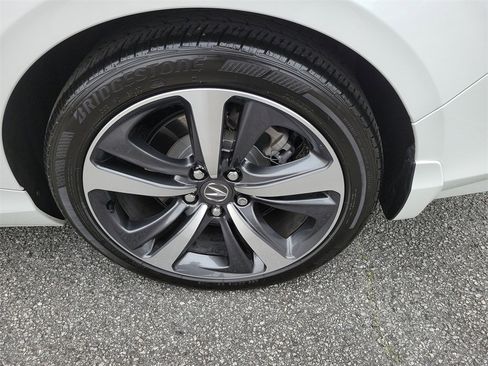 Certified 2025 Acura TLX w/ Technology Package image 10