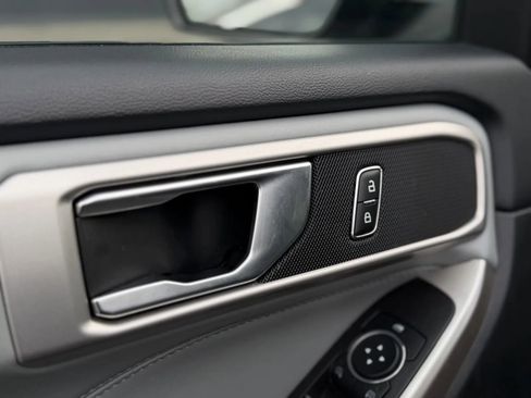 Used 2023 Ford Explorer XLT w/ Equipment Group 202A image 27