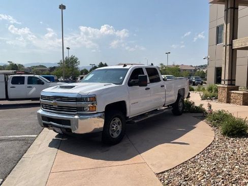 Used 2018 Chevrolet Silverado 2500 W/T w/ WT Convenience Package AWD/4WD image 8
