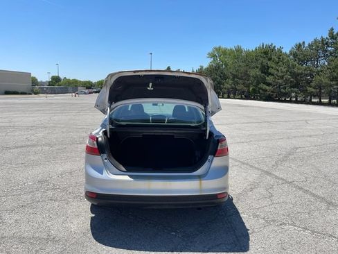 Used 2012 Ford Focus SEL FWD image 18