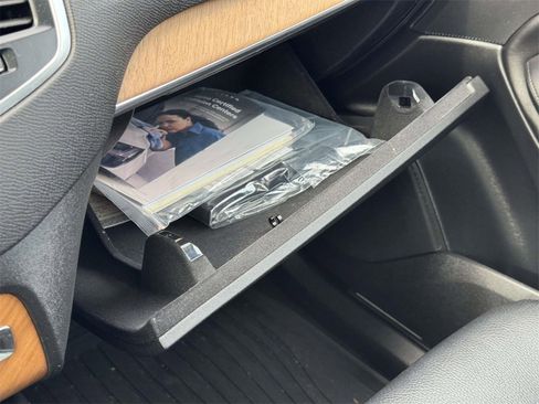 Certified 2023 Volvo XC90 B6 Core w/ Protection Package Premier image 31