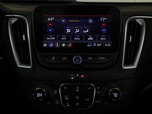 Used 2023 Chevrolet Malibu LT FWD image 35