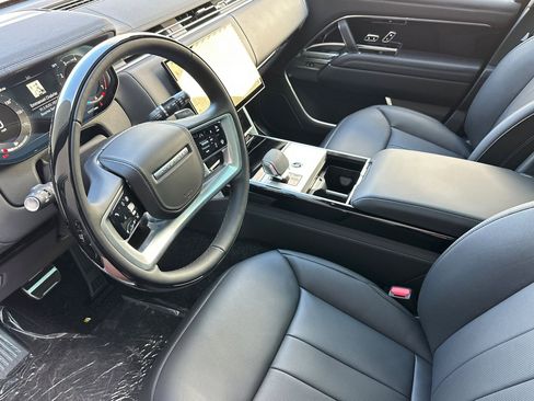New 2026 Land Rover Range Rover SE image 5