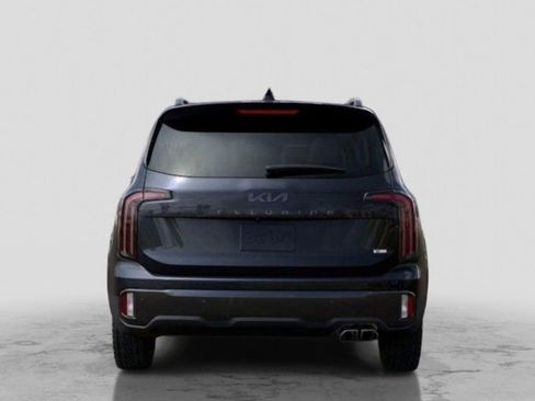 Used 2025 Kia Telluride AWD image 5