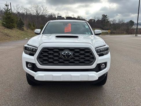 Used 2023 Toyota Tacoma TRD Sport image 7