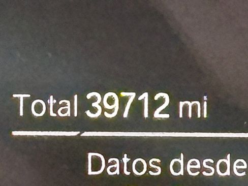 Used 2022 BMW 740i xDrive w/ M Sport Package image 41