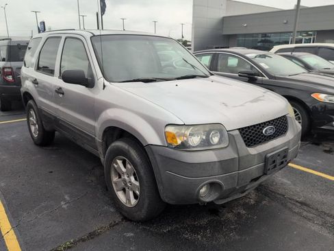 Used 2006 Ford Escape XLT AWD/4WD image 2