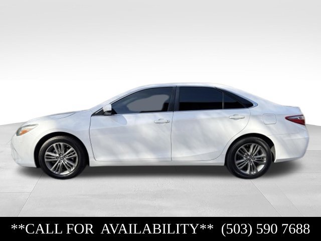 Used 2016 Toyota Camry SE FWD image 2