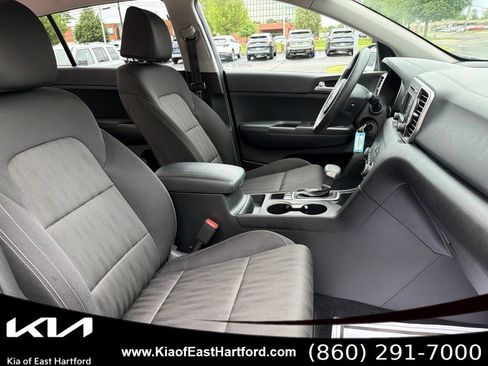 Used 2019 Kia Sportage LX AWD/4WD image 11