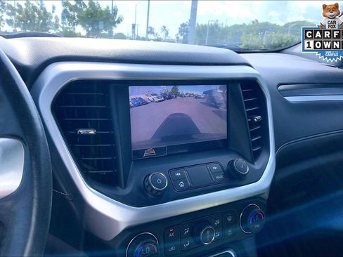 Used 2020 GMC Acadia SLT FWD image 18