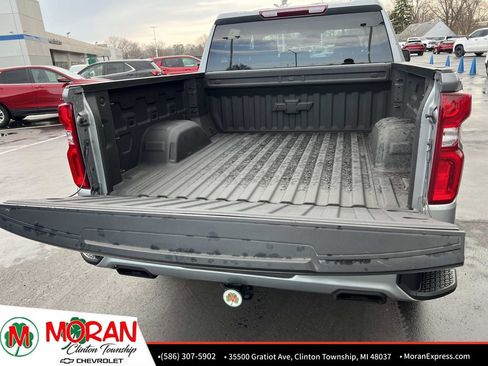 Certified 2023 Chevrolet Silverado 1500 RST w/ Redline Edition image 12