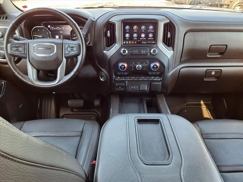 Used 2022 GMC Sierra 3500 Denali image 9