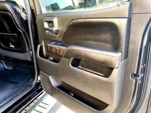 Used 2015 GMC Sierra 3500 Denali w/ Duramax Plus Package image 35