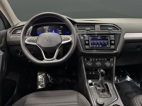 Used 2024 Volkswagen Tiguan S image 5