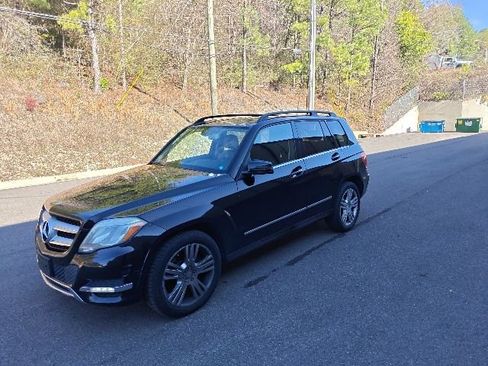 Used 2015 Mercedes-Benz GLK 350 4MATIC image 6