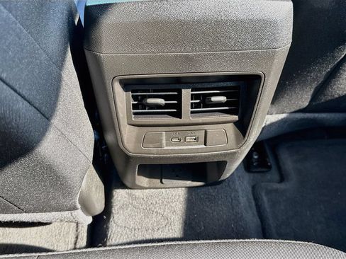 Used 2024 GMC Canyon Elevation w/ Convenience Package AWD/4WD image 29