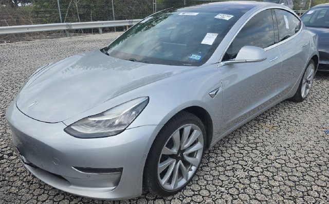 Used 2018 Tesla Model 3 Long Range RWD image 1