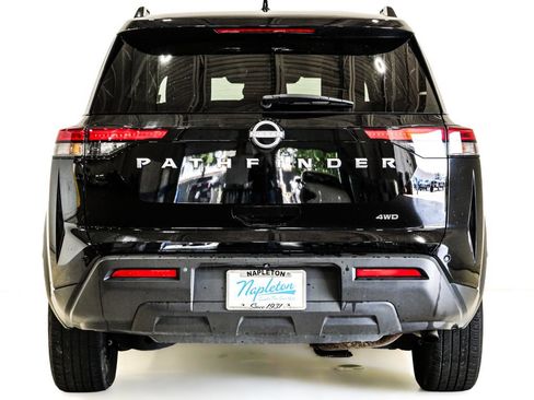 Used 2025 Nissan Pathfinder SV AWD/4WD image 7