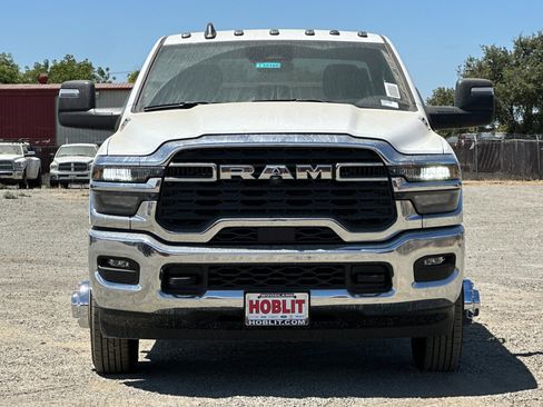 New 2025 RAM 3500 Tradesman w/ Chrome Appearance Group image 8