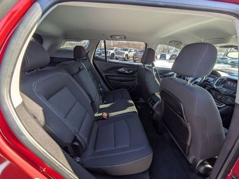 Used 2024 GMC Terrain SLE w/ Driver Convenience Package image 34