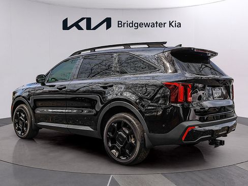 Certified 2026 Kia Sorento SX Prestige AWD/4WD image 4