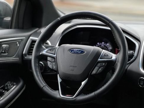 Used 2020 Ford Edge ST w/ Equipment Group 401A AWD/4WD image 30