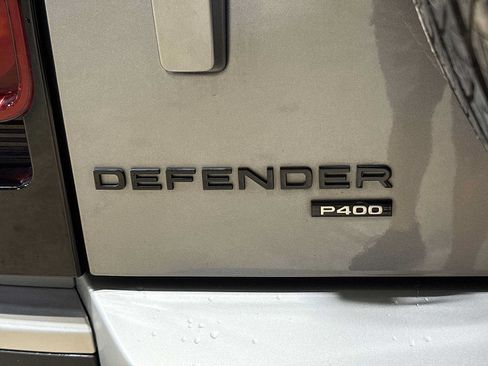 Used 2023 Land Rover Defender 110 SE AWD/4WD image 27