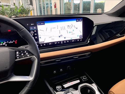 Used 2026 Audi A6 Premium Plus w/ Premium Plus Package image 7