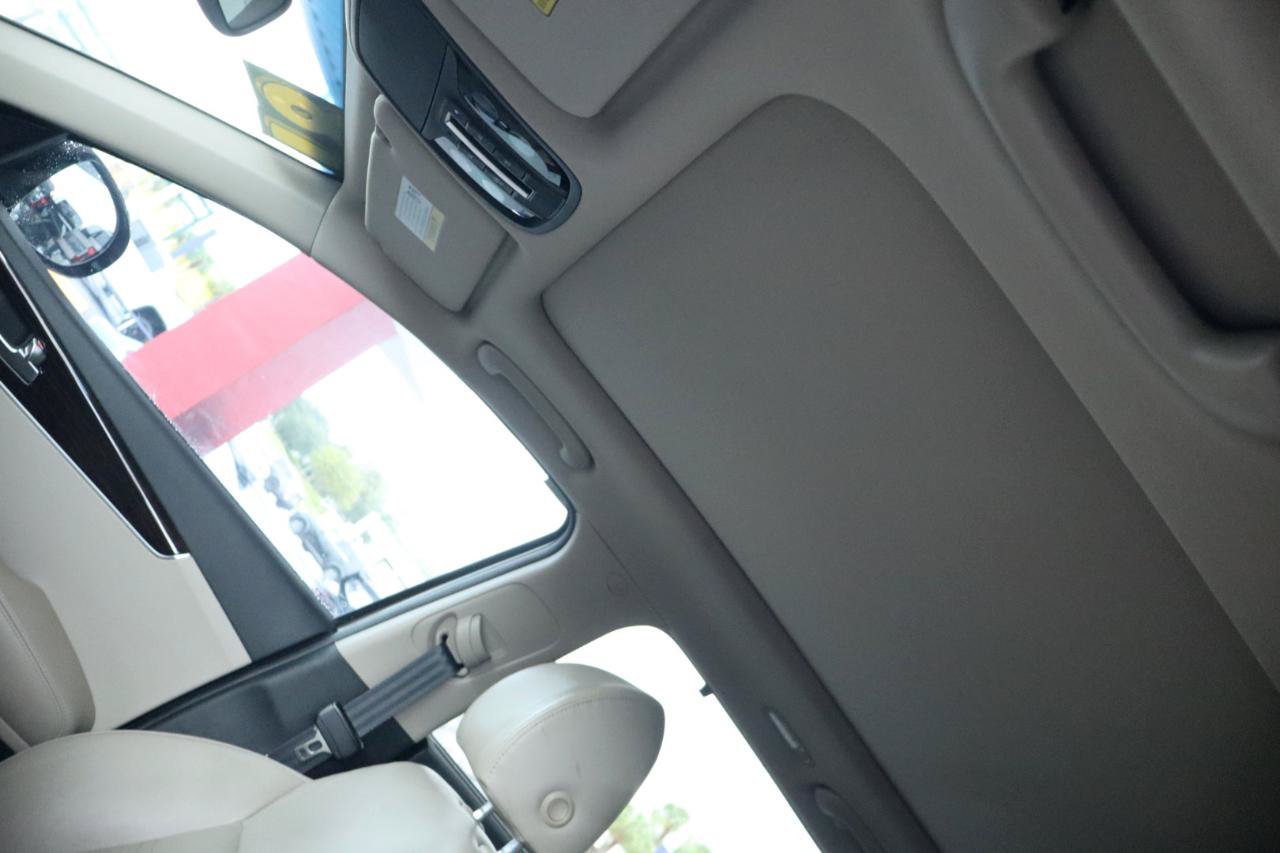 Used 2019 Kia Sorento EX w/ EX Touring Package FWD image 18