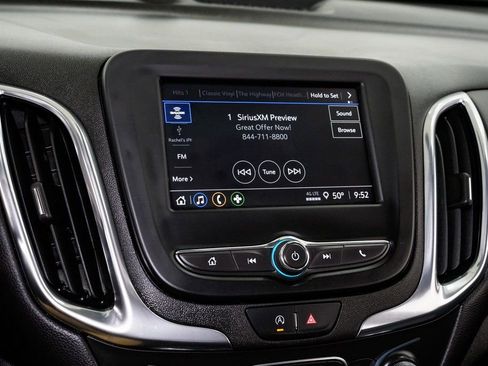 Used 2023 Chevrolet Equinox LT image 15