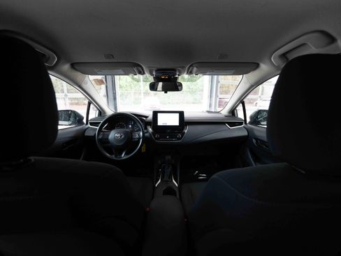Used 2023 Toyota Corolla LE image 19