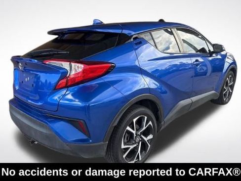 Used 2018 Toyota C-HR XLE FWD image 3