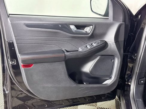 Used 2025 Ford Escape ST-Line FWD image 10