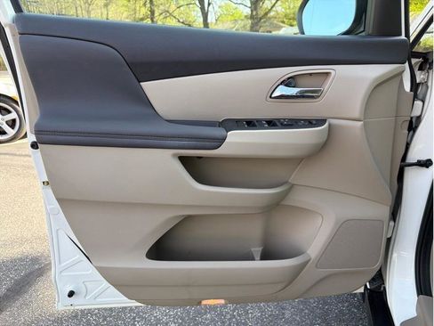 Used 2014 Honda Odyssey EX-L image 9