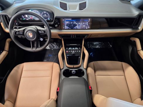 New 2026 Porsche Cayenne AWD/4WD image 13