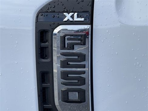 Used 2024 Ford F250 XL w/ Snow Plow Prep Package image 11