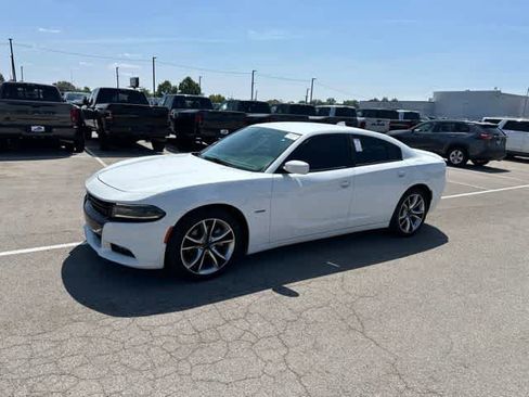Used 2016 Dodge Charger R/T RWD image 9
