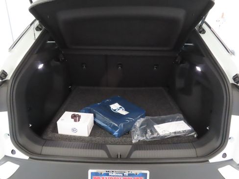 New 2026 Volkswagen ID.4 Pro RWD image 21