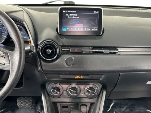 Used 2017 Toyota Yaris iA image 35