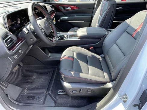 New 2026 Chevrolet Traverse RS w/ LPO, Floor Liner Package image 12