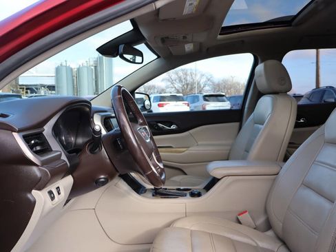 Used 2019 GMC Acadia Denali w/ Technology Package image 5